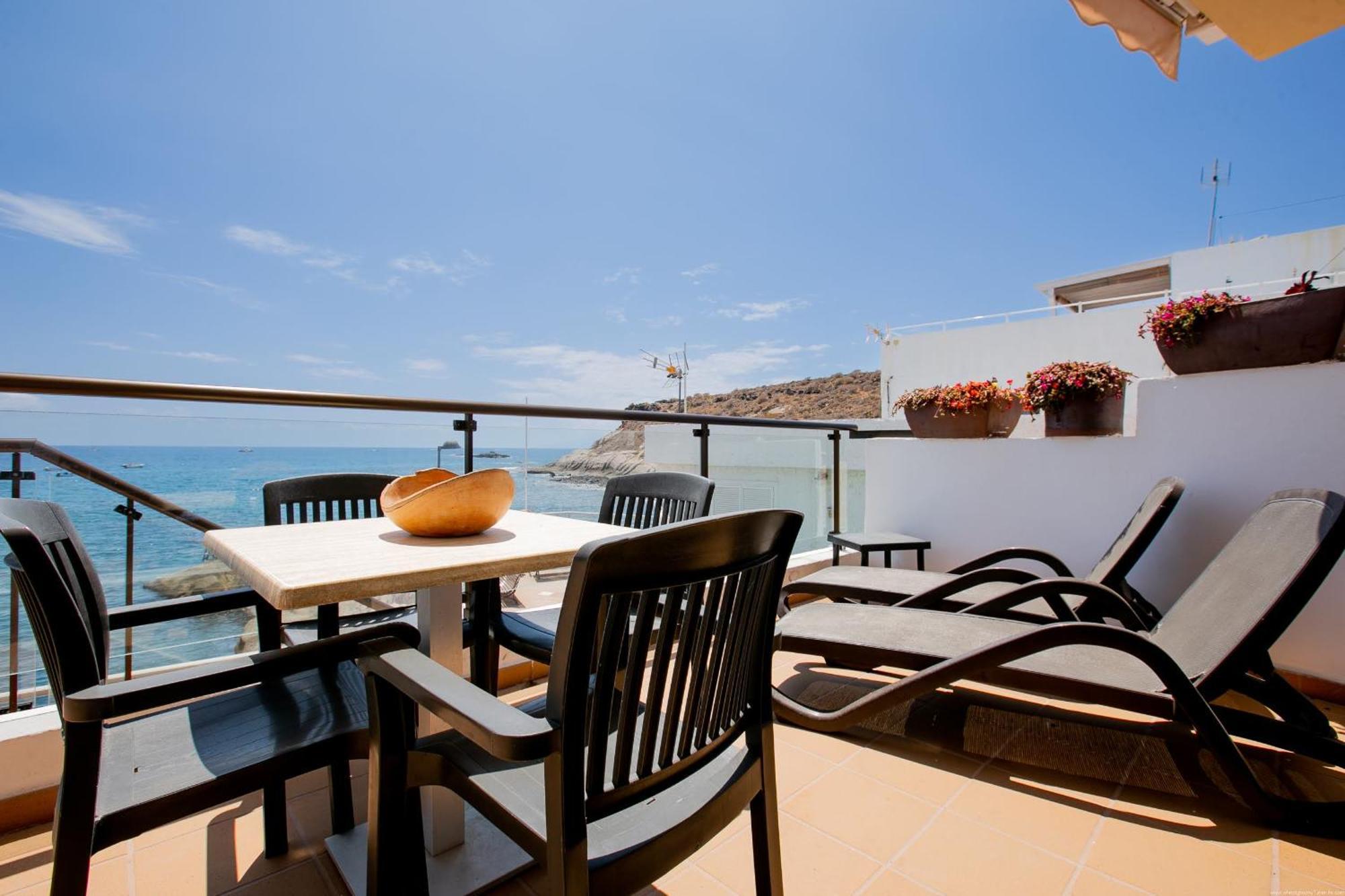 Apartments La Caleta Sunrises Costa Adeje  Bagian luar foto